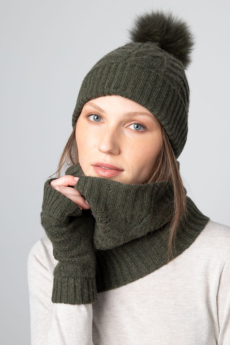 Luxe Cable Neckwarmer