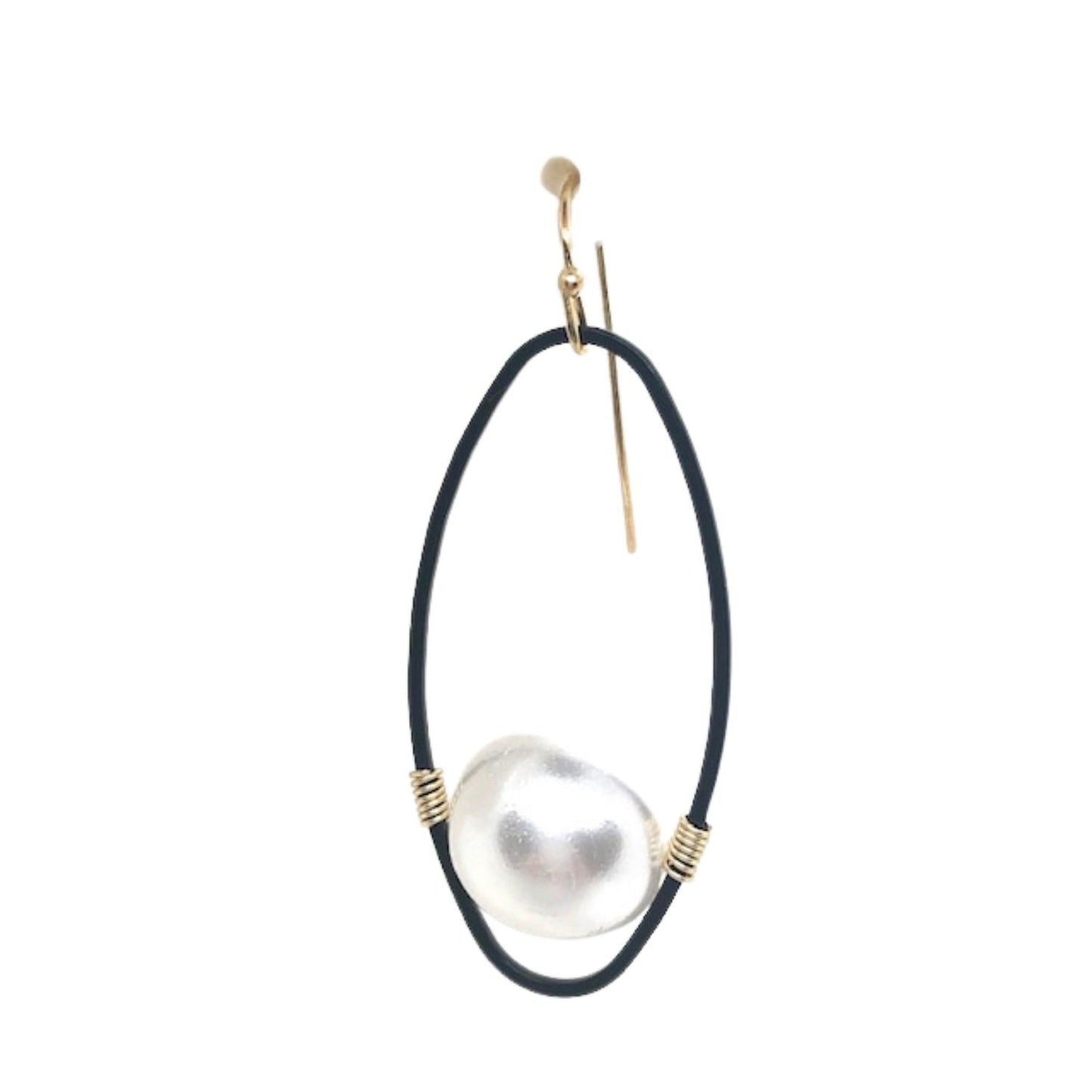 Pearl Gold Wire Wrap Matte Black Oval Earrings